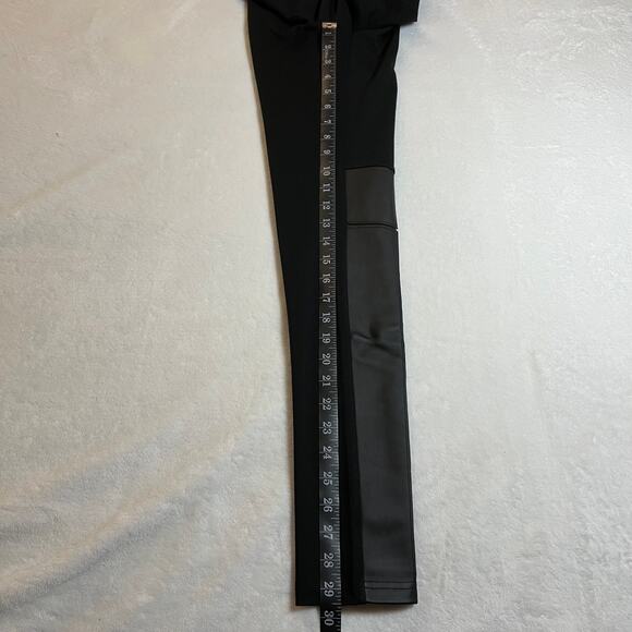 Romeo & Juliet Couture Pull on Faux Leather Ponte Skinny Leggings Size Small - Picture 10 of 10